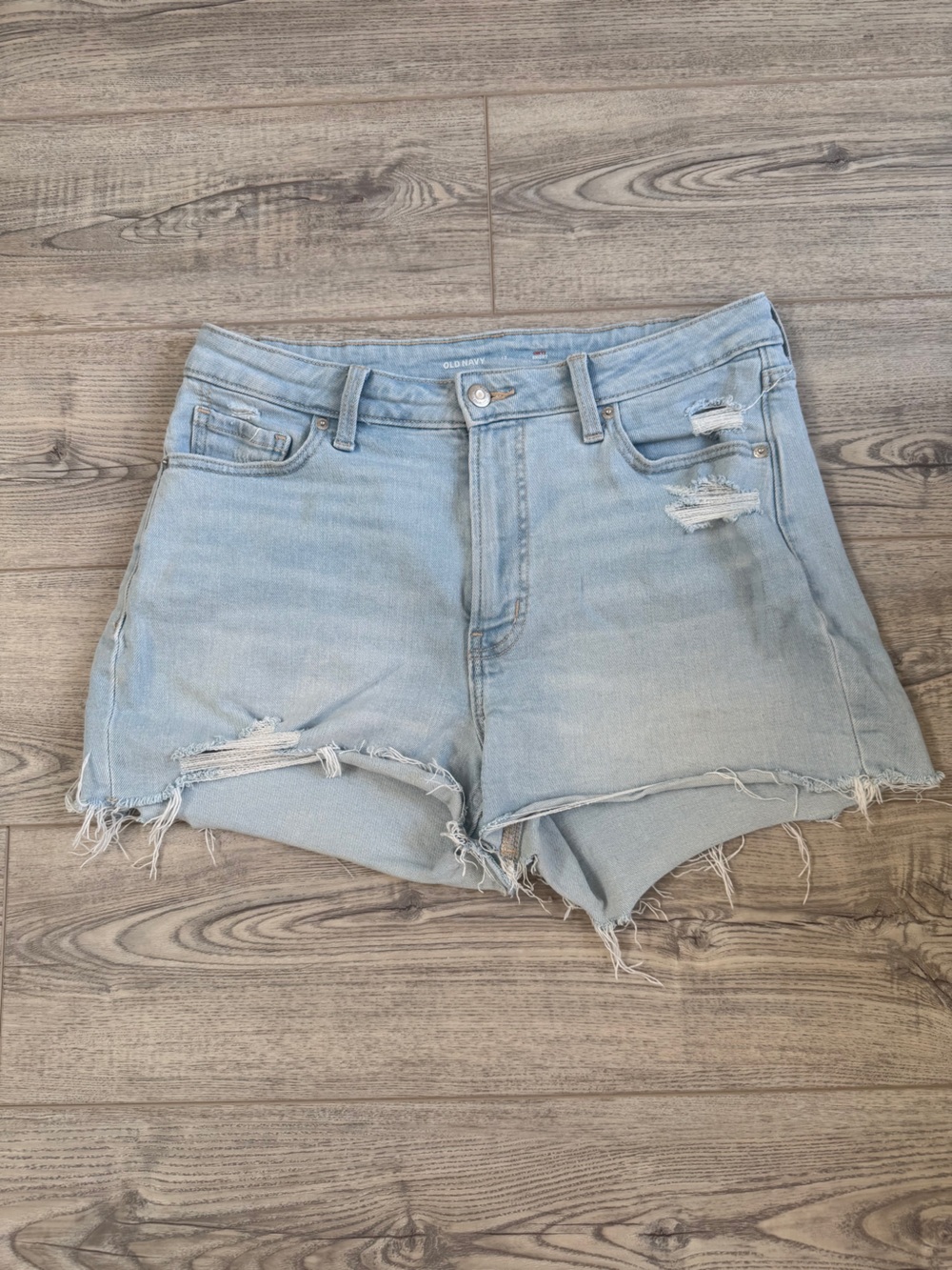 Old Navy Curvy Fit Distressed Cutoff Shorts 3”